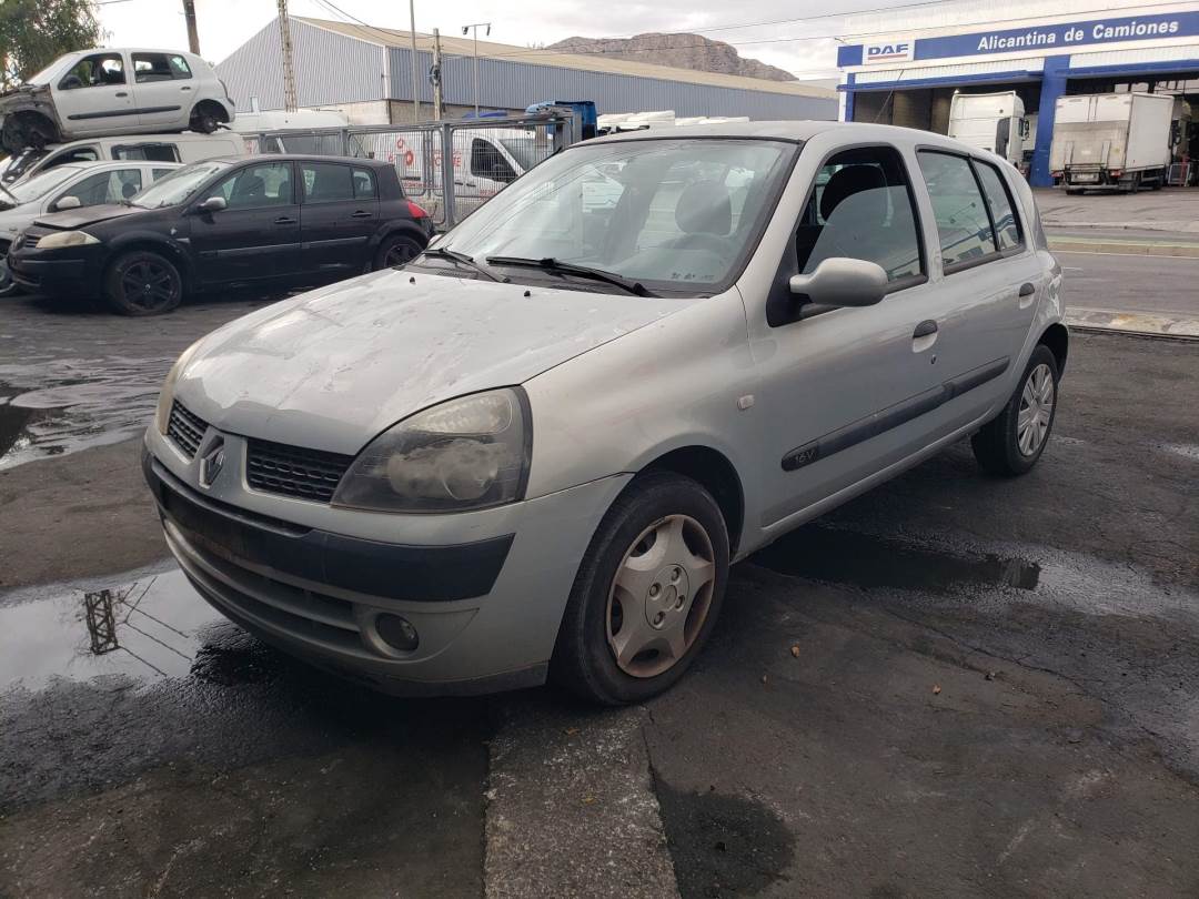 RENAULT CLIO II FASE II (B/CB0) (2001 - 2005)
