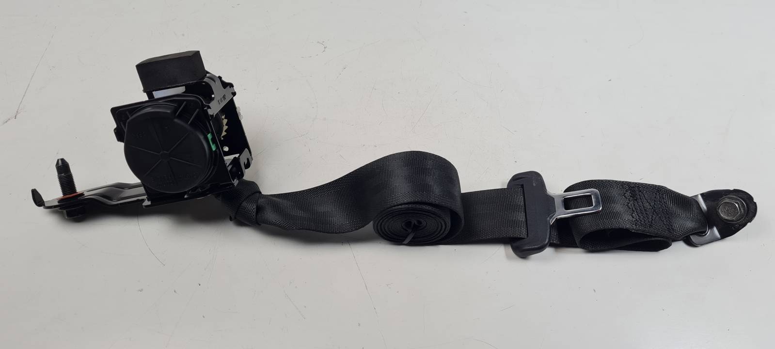 CINTURON SEGURIDAD TRASERO DERECHO 898103Z100 HYUNDAI I40 Autodesguaces Alicante