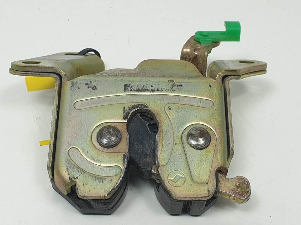 CERRADURA MALETERO / PORTON - TOYOTA - COROLLA (E11)
