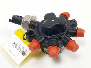 RAMPA INYECTORA 4M5Q9D280DB FORD MONDEO BER. (CA2) Autodesguaces Alicante
