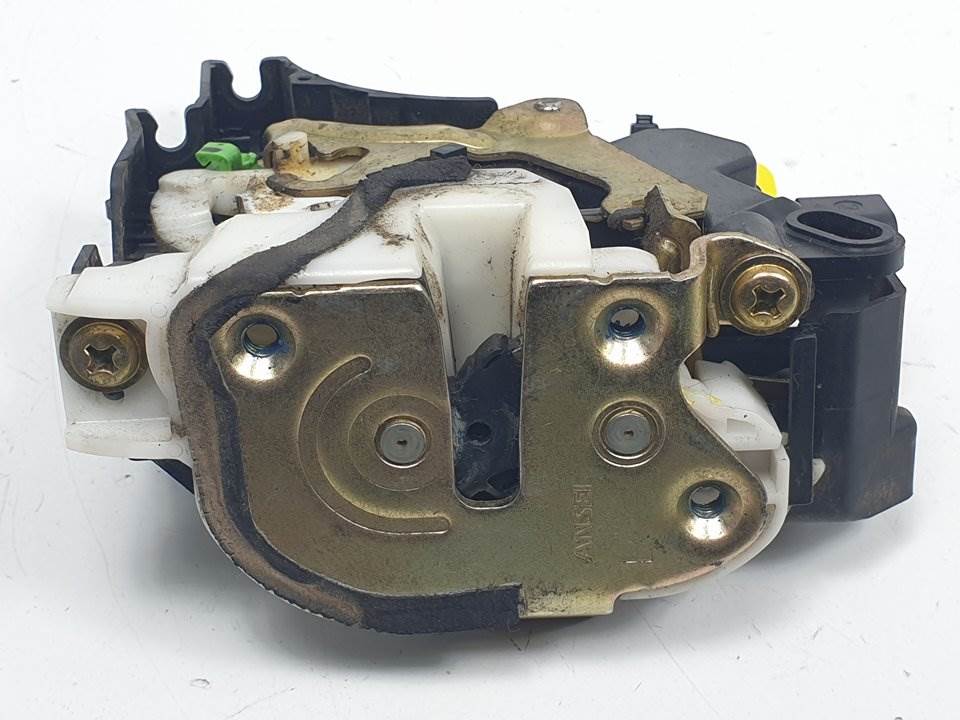 CERRADURA PUERTA DELANTERA IZQUIERDA - MITSUBISHI - GRANDIS (NA0W)