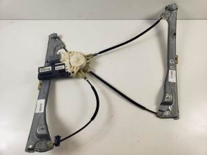 ELEVALUNAS DELANTERO DERECHO 807305292R RENAULT LAGUNA III Autodesguaces Alicante