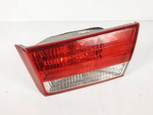 PILOTO TRASERO DERECHO INTERIOR R924043K0 HYUNDAI SONATA (NF) Autodesguaces Alicante