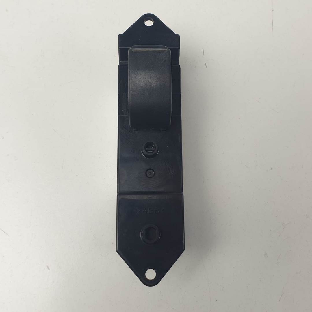 Commande de lève-vitre avant droite - MR502237 - MITSUBISHI - OUTLANDER (CU0W)