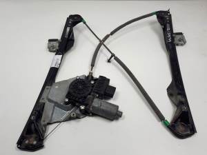 ELEVALUNAS DELANTERO DERECHO 0130821757 FORD FOCUS BERLINA (CAK) Autodesguaces Alicante