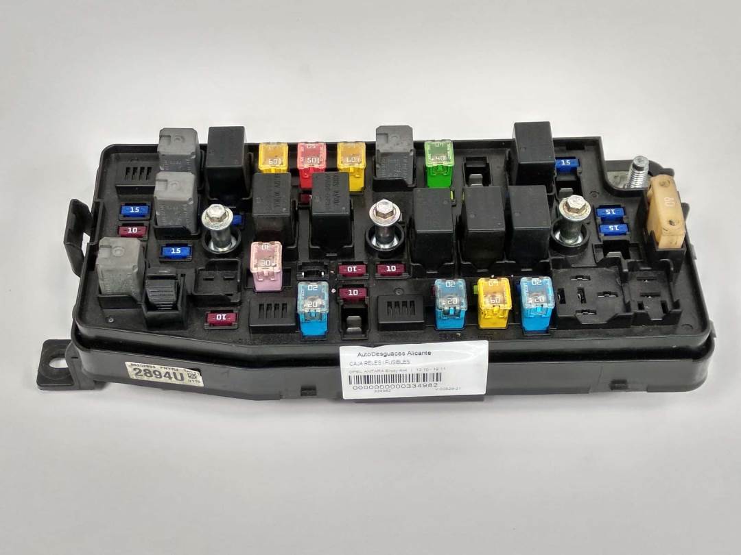 CAJA RELES / FUSIBLES - 95460702 - OPEL - ANTARA