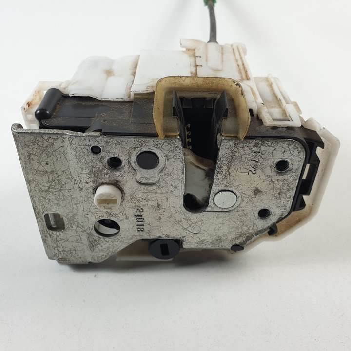 CERRADURA PUERTA TRASERA DERECHA - 519876030 - FIAT - TIPO II (356) SEDAN