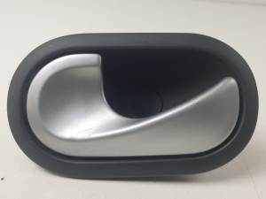 MANETA INTERIOR TRASERA IZQUIERDA 8200028487 RENAULT MEGANE II BERLINA 5P Autodesguaces Alicante