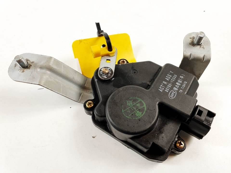 MOTOR CIERRE CENTRALIZADO PORTON - 957501C000 - HYUNDAI - GETZ (TB)