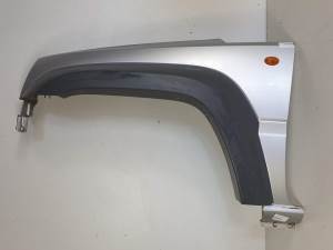 ALETA DELANTERA IZQUIERDA JEEP CHEROKEE (KJ) Autodesguaces Alicante