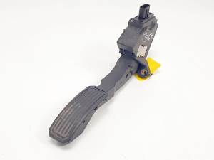 POTENCIOMETRO PEDAL 7811002011 TOYOTA AURIS (E150) Autodesguaces Alicante
