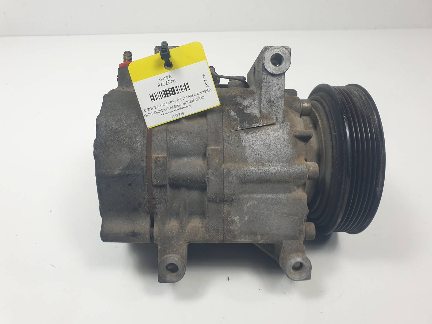 COMPRESOR AIRE ACONDICIONADO - 926005M301 - NISSAN - X-TRAIL (T30)