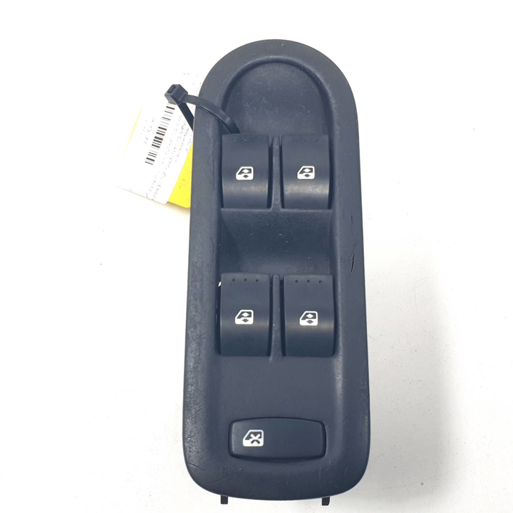 MANDO ELEVALUNAS DELANTERO IZQUIERDO 025330 RENAULT MEGANE II COUPE/CABRIO Autodesguaces Alicante