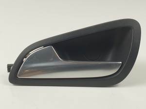 MANETA INTERIOR DELANTERA IZQUIERDA AM51U22601CDW FORD FOCUS LIM. (CB8) Autodesguaces Alicante