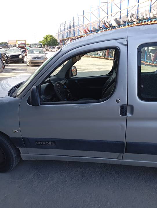 ELEVALUNAS DELANTERO IZQUIERDO