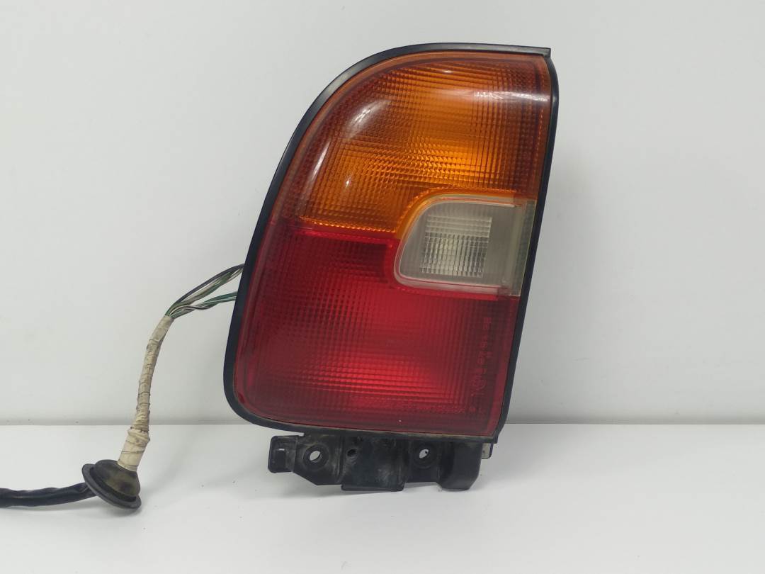 PILOTO TRASERO IZQUIERDO - TOYOTA - RAV 4 FUNCRUISER (A1)