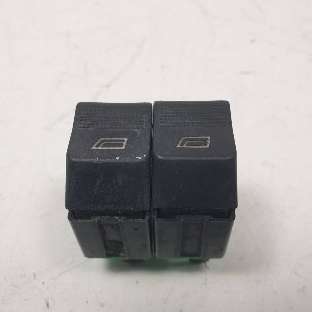 Fensterheberschalter vorne links - VOLKSWAGEN - T4 TRANSPORTER/FURGONETA (70B)