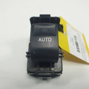 MANDO ELEVALUNAS TRASERO IZQUIERDO 8724Q40 TOYOTA PRIUS (ZVW30) Autodesguaces Alicante