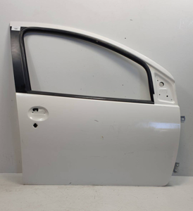 PUERTA DELANTERA DERECHA TOYOTA AYGO (KGB/WNB) Autodesguaces Alicante