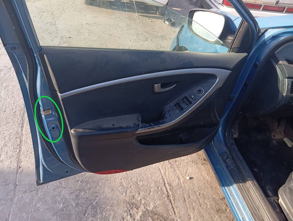 CERRADURA PUERTA DELANTERA IZQUIERDA
