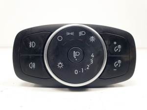 MANDO LUCES JX7T13D061LC FORD FOCUS Autodesguaces Alicante