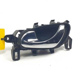 MANETA INTERIOR DELANTERA IZQUIERDA 806714EA NISSAN QASHQAI (J11) Autodesguaces Alicante