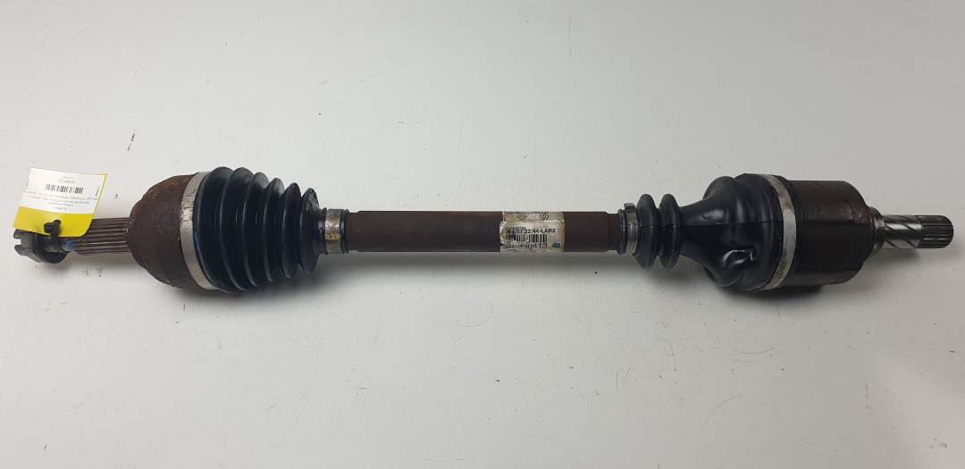 TRANSMISION DELANTERA IZQUIERDA - 8200330413D - RENAULT - MEGANE II BERLINA 5P