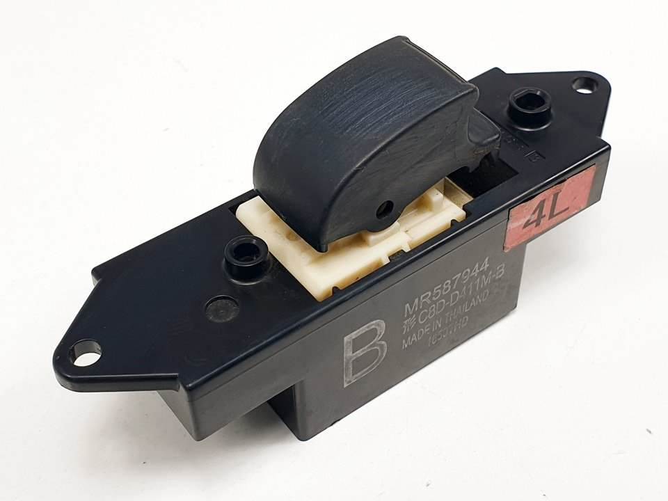 Commande de lève-vitre avant droite - MR587944 - MITSUBISHI - OUTLANDER (CW0)