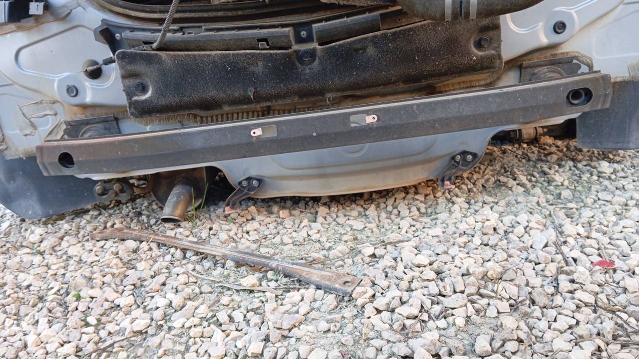 REFUERZO PARAGOLPES TRASERO