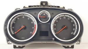 CUADRO INSTRUMENTOS 1563673 OPEL CORSA D Autodesguaces Alicante