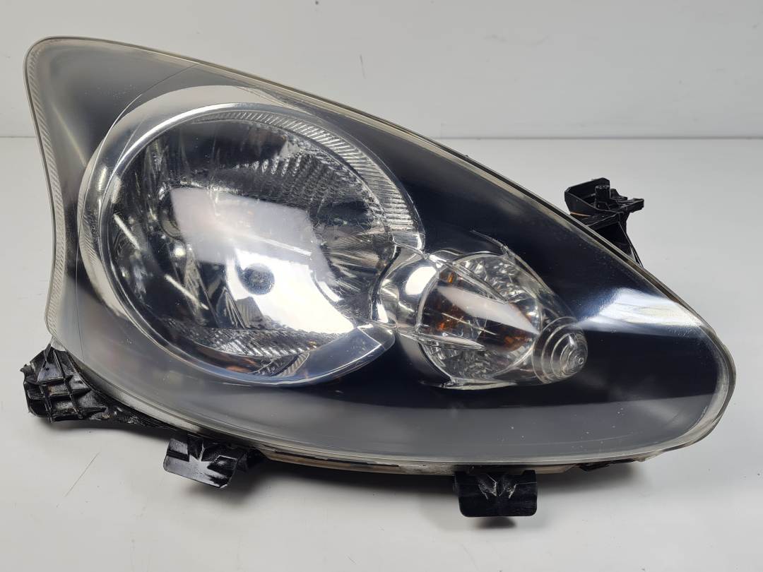 FARO DERECHO - 811100H010 - TOYOTA - AYGO (KGB/WNB)