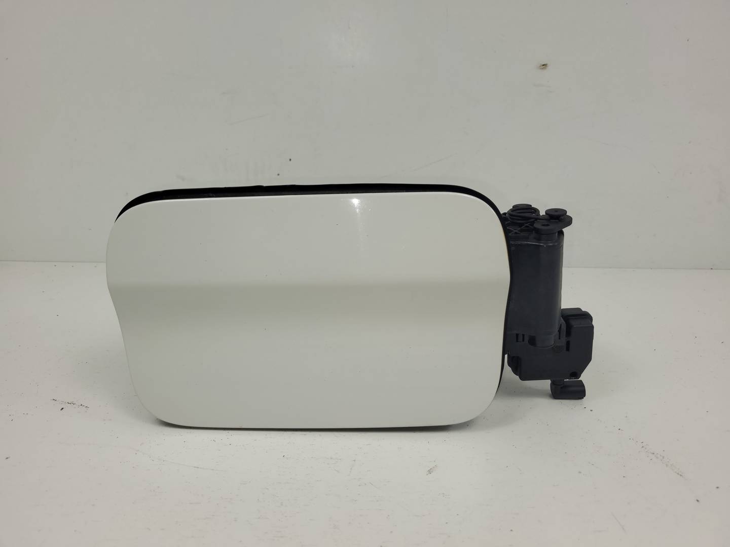 TAPA EXTERIOR COMBUSTIBLE - 7213035 - BMW - X3 (F25)