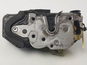 CERRADURA PUERTA TRASERA IZQUIERDA 3023881LH1 OPEL INSIGNIA BERLINA Autodesguaces Alicante
