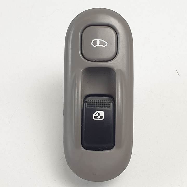 MANDO ELEVALUNAS TRASERO IZQUIERDO - 935804D301 - KIA - CARNIVAL