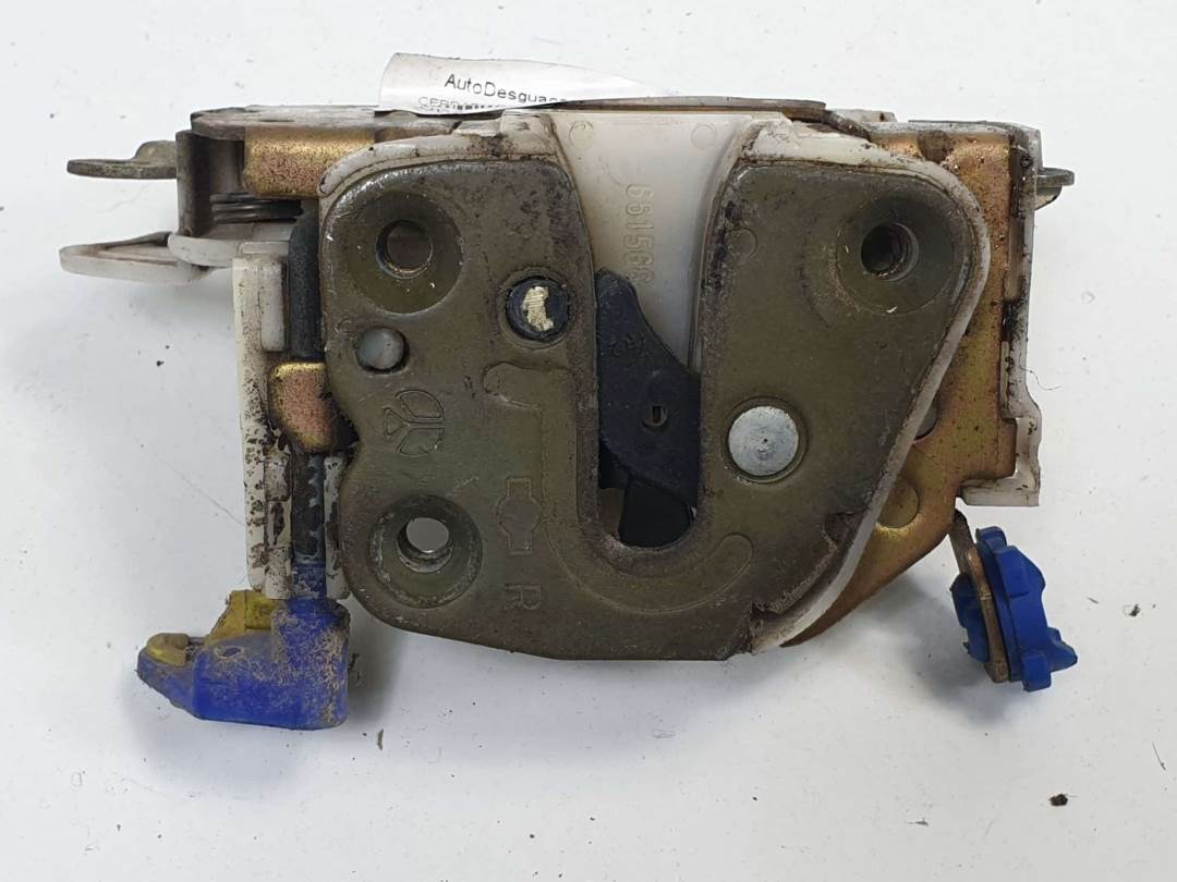 CERRADURA PUERTA DELANTERA DERECHA - NISSAN - SERENA (C23M)