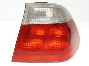 PILOTO TRASERO DERECHO 8383822 BMW SERIE 3 BERLINA (E46) Autodesguaces Alicante