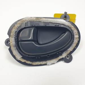 MANETA INTERIOR DELANTERA IZQUIERDA 9616307577 PEUGEOT 406 BERLINA (S1/S2) Autodesguaces Alicante