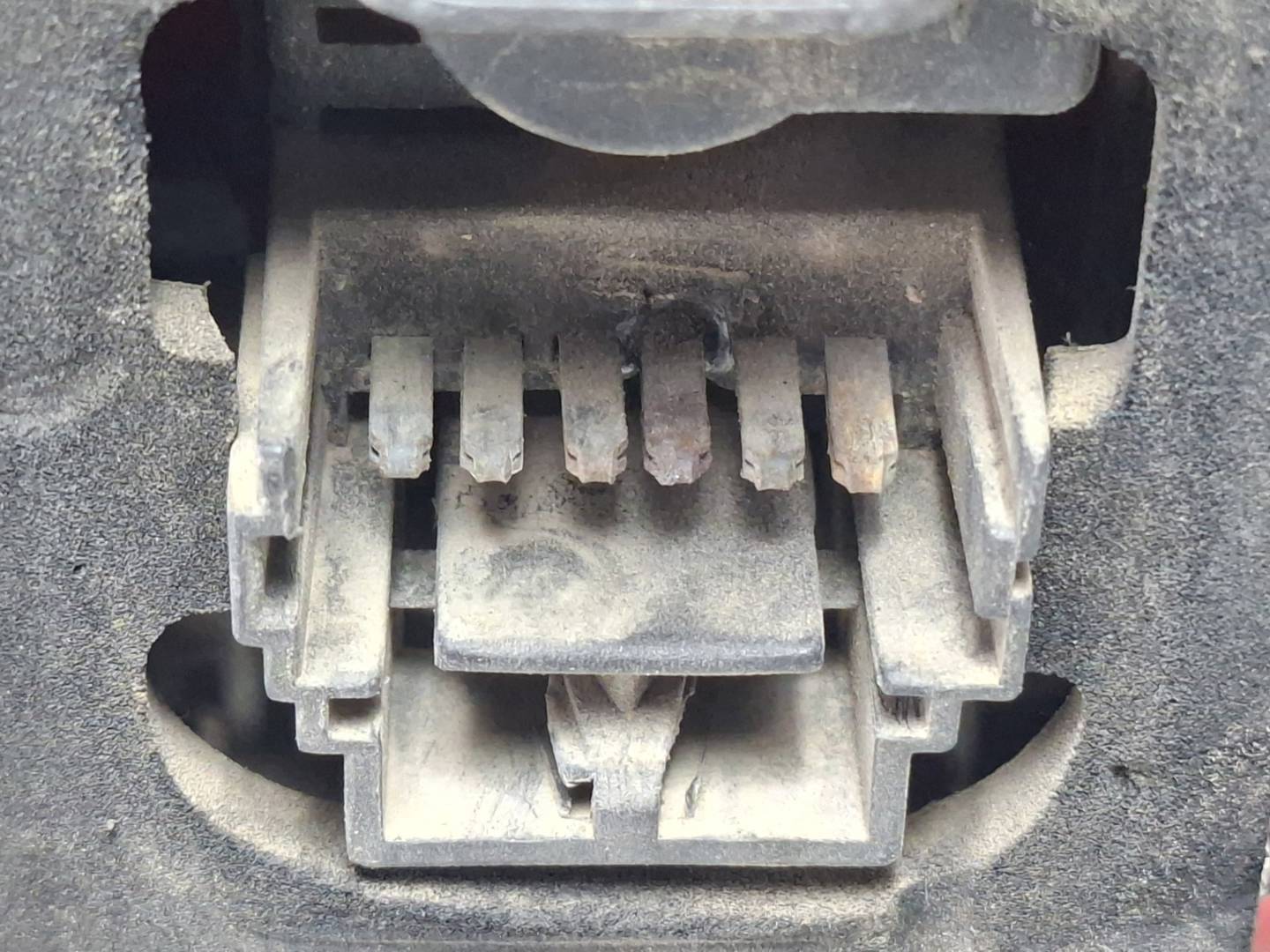 Foto 3 de Piloto Trasero Izquierdo Renault Clio II Fase I (b/cbo) (1998–2001)