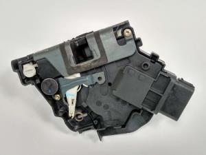CERRADURA PUERTA TRASERA DERECHA 4M5AA26412BC FORD FOCUS SPORTBREAK (CAP) Autodesguaces Alicante