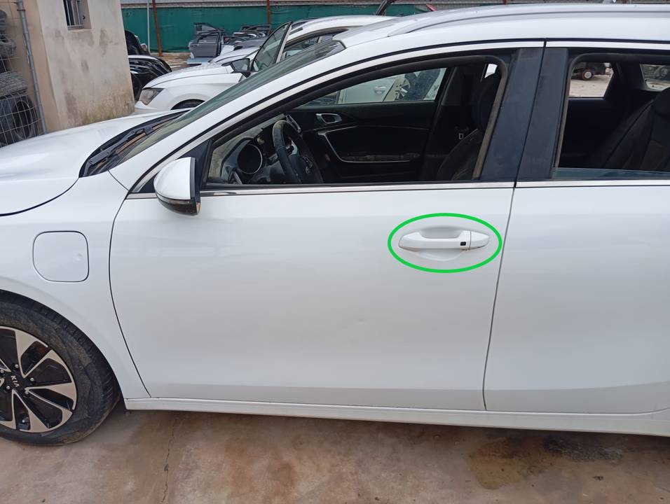 MANETA EXTERIOR DELANTERA IZQUIERDA