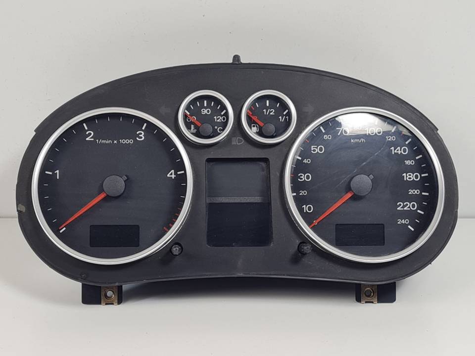 CUADRO INSTRUMENTOS 110080192003 AUDI A2 (8Z) Autodesguaces Alicante