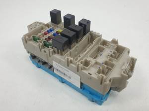 CAJA RELES / FUSIBLES 8637A331 MITSUBISHI OUTLANDER (CU0W) Autodesguaces Alicante