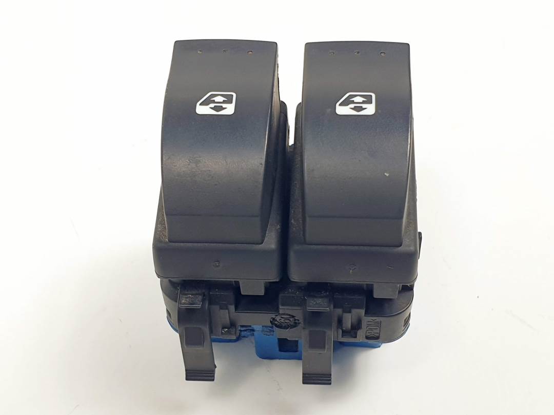 Commande de lève-vitre avant gauche - RENAULT - SCENIC II (X84,JM)