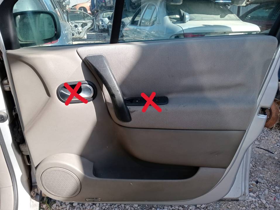 GUARNECIDO PUERTA DELANTERA DERECHA