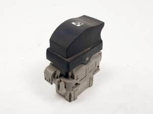 MANDO ELEVALUNAS DELANTERO DERECHO 315027A RENAULT SCENIC II (X84,JM) Autodesguaces Alicante