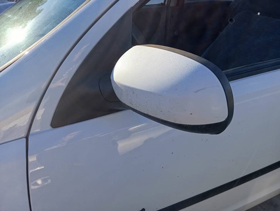 RETROVISOR IZQUIERDO