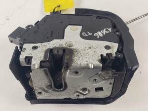 CERRADURA PUERTA TRASERA DERECHA 8402602 BMW X5 (E53) Autodesguaces Alicante
