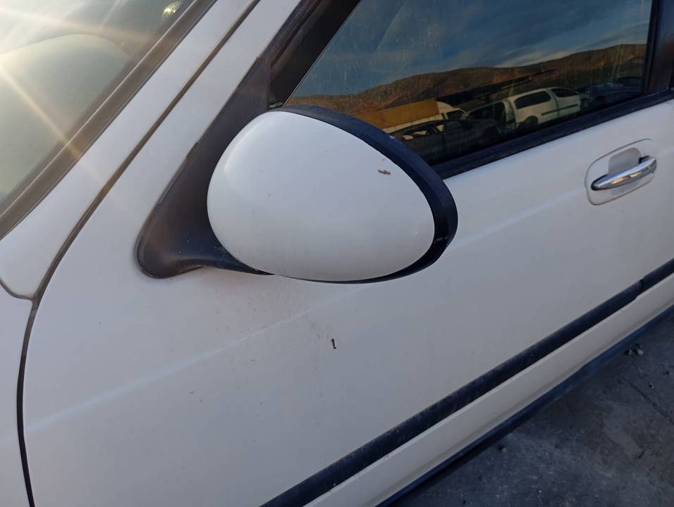 RETROVISOR IZQUIERDO
