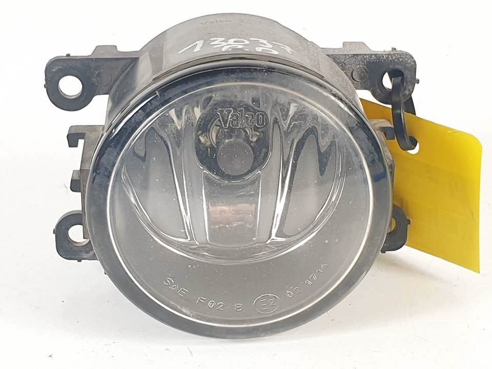 FARO ANTINIEBLA DERECHO - 8200074008 - RENAULT - LAGUNA II (BG0)