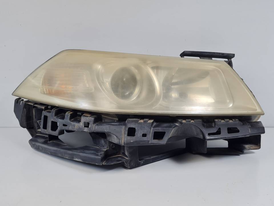 FARO DERECHO 8200412742F RENAULT MEGANE II FAMILIAR Autodesguaces Alicante